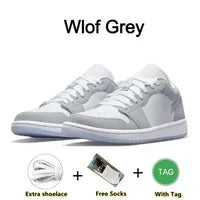 Stylish Low Top Sneakers – Comfortable & Durable (Unisex)